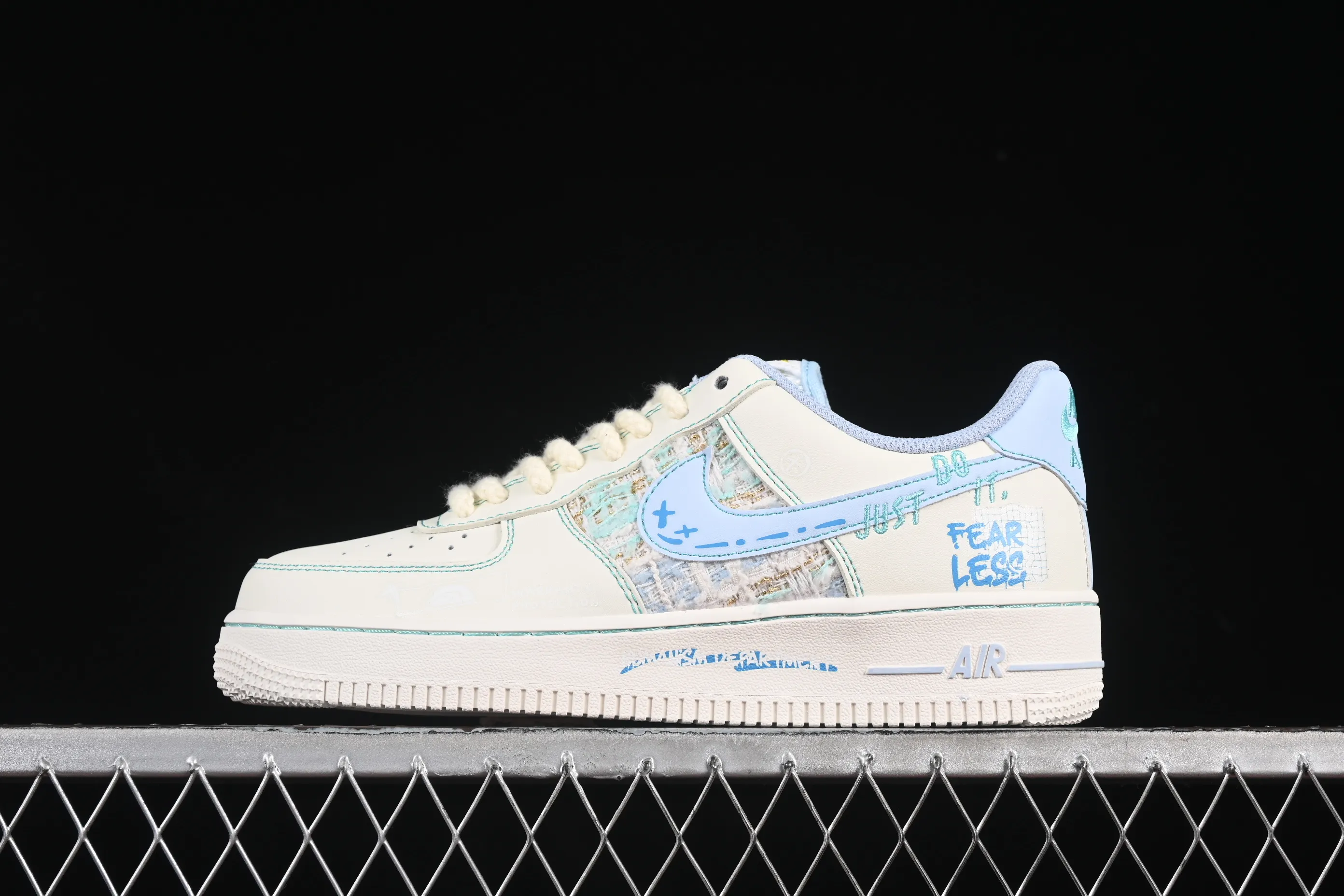 All Categories Nk Air Force 1 Air Force Series Nk Air Force 1 Low Air Force Low Nike Air Force 1'07 Low "Love Words" Xiaoxiangfeng Series Blue Love Words Air Force One Low Casual Shoes FJ7740-510